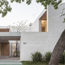 Load image into Gallery viewer, Floating House Numbers - Black 155mm - Floating House Numbers